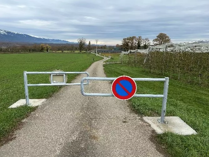 Ralentisseurs Chemin de la Fruitière Barrière limitant l’accès à la STEP Chevrier